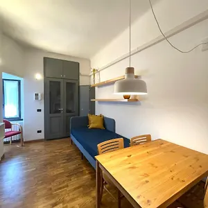 Easy - And Navigli Milan