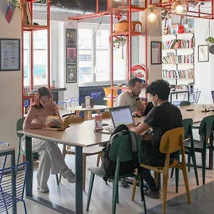 Hostel Yellowsquare, Mailand
